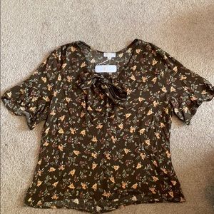 Brown flowery short sleeve blouse